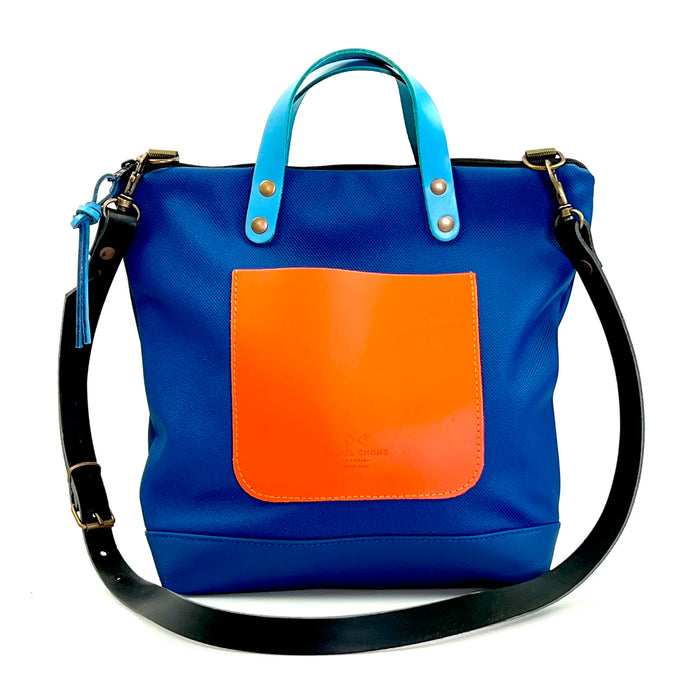 Bandolera cuadrada impermeable Daniel Chong - Azul con bolsillo naranja