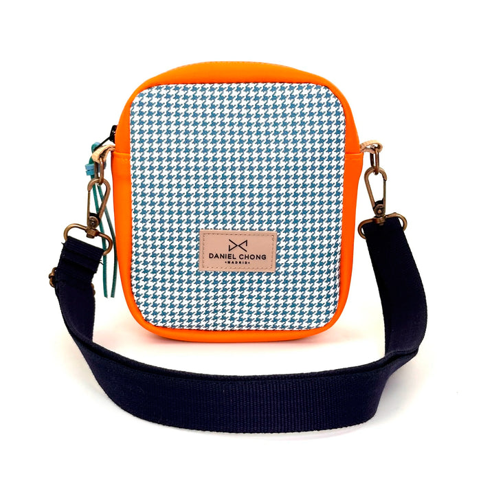 Bandolera Urban Box Mini impermeable Daniel Chong - Pata de gallo y naranja