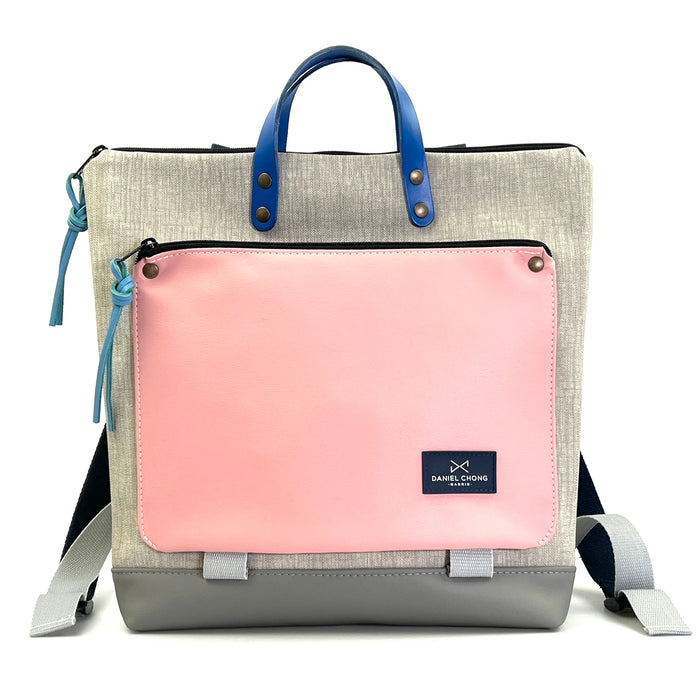 Mochila Book Holder Cuadrada Impermeable con bolsillo extra Daniel Chong - Gris con bolsillo rosa