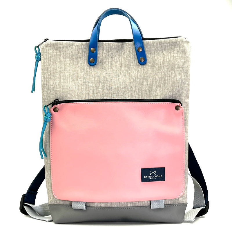 Mochila Book Holder Impermeable con bolsillo extra Daniel Chong - Gris con bolsillo rosa