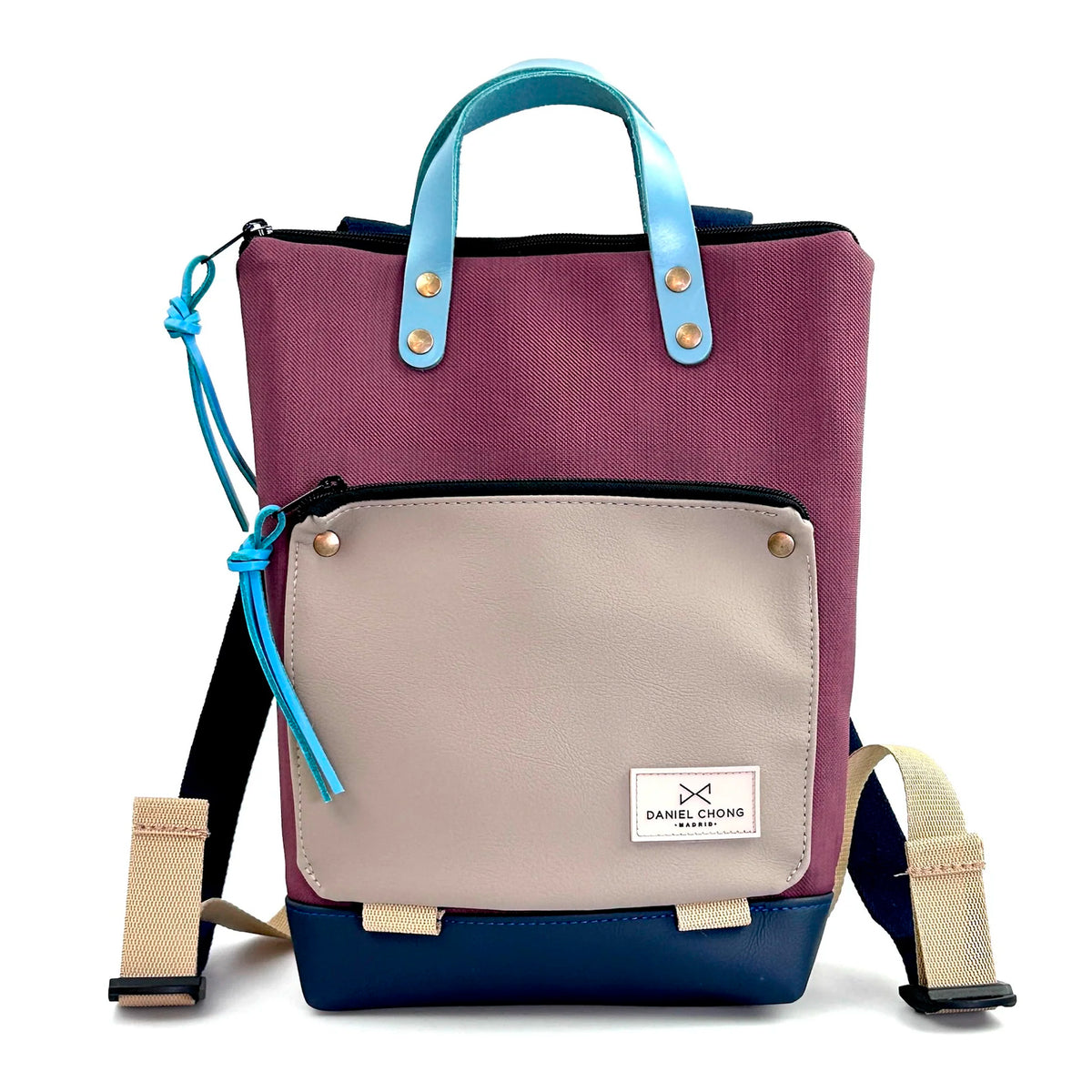 Mochila Mini Book Holder Impermeable con bolsillo extra Daniel Chong - Color vino con bolsillo beige