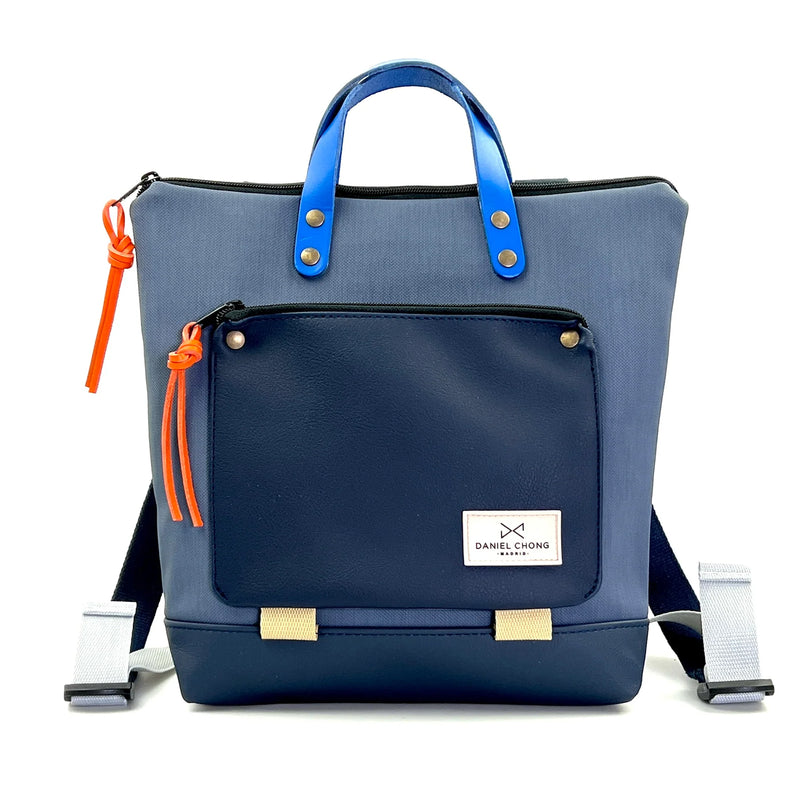 Mochila Mini Book Holder Cuadrada Impermeable con bolsillo extra Daniel Chong - Azul con bolsillo azul