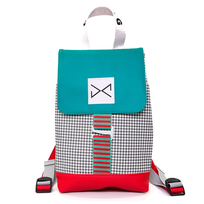 Mochila The Hook Mini Impermeable con bolsillo extra Daniel Chong - Solapa Turquesa