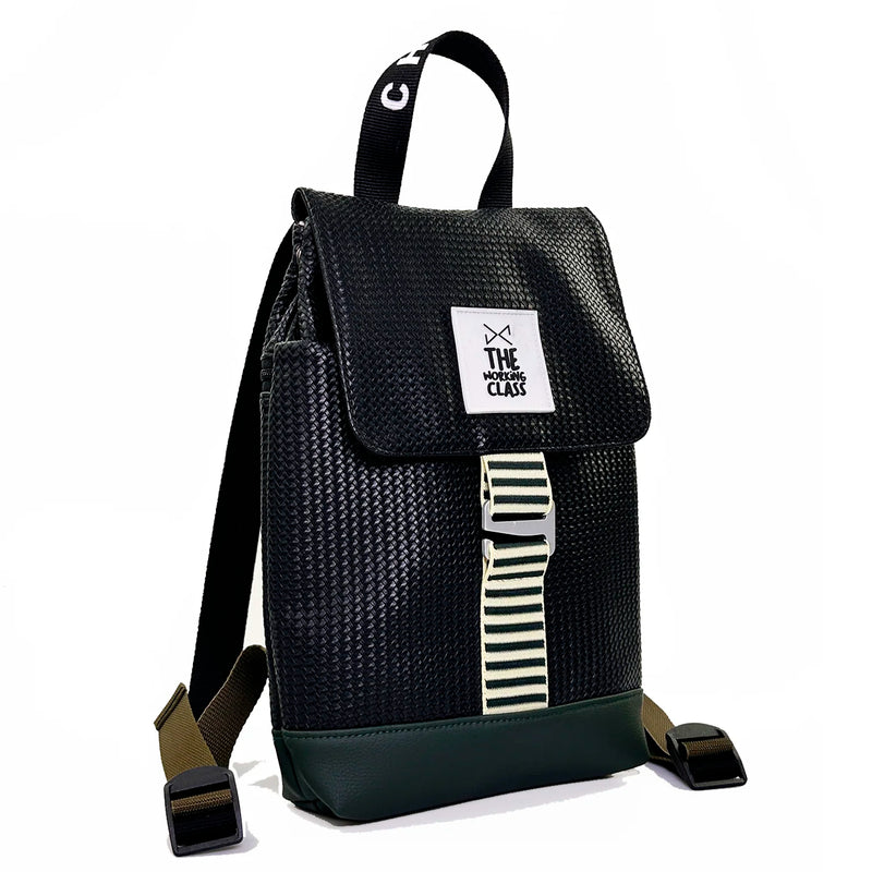 Mochila The Hook Mini Impermeable con bolsillo extra Daniel Chong - Solapa Negro