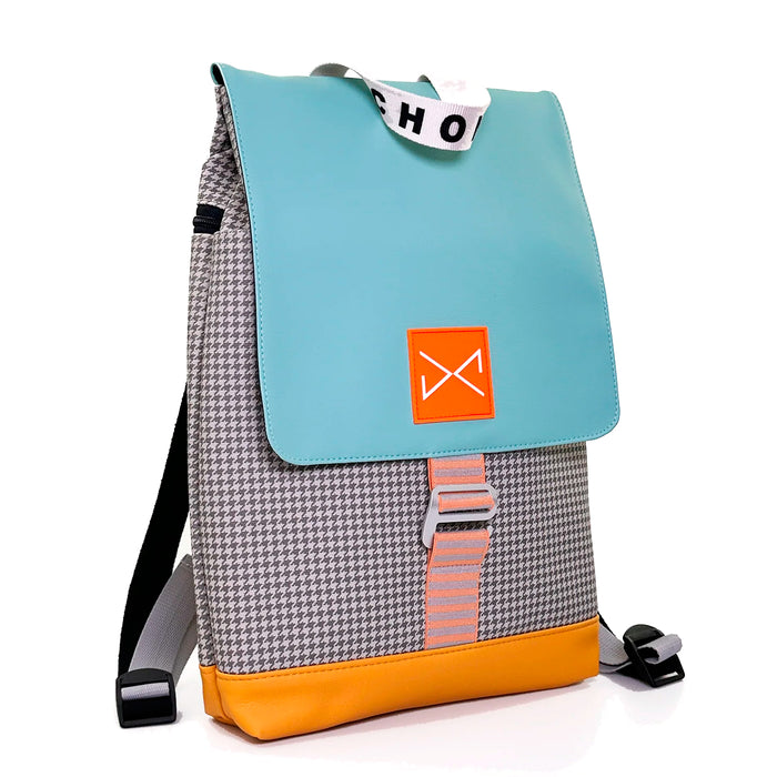 Mochila The Hook Impermeable con bolsillo extra Daniel Chong - Solapa Azul
