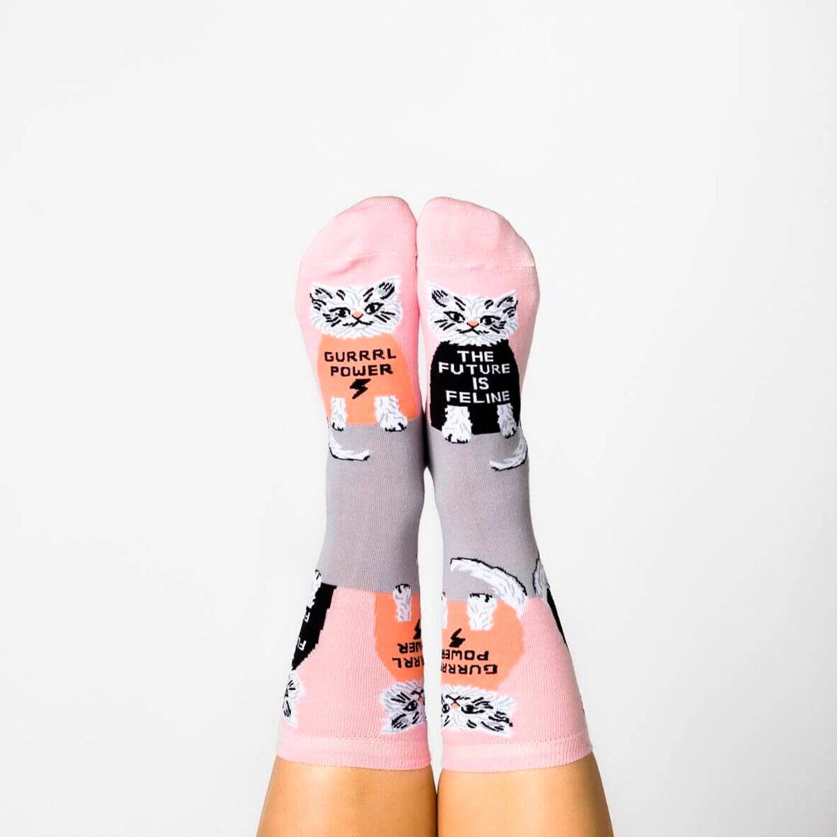 Calcetines - Future is Feline 🐱