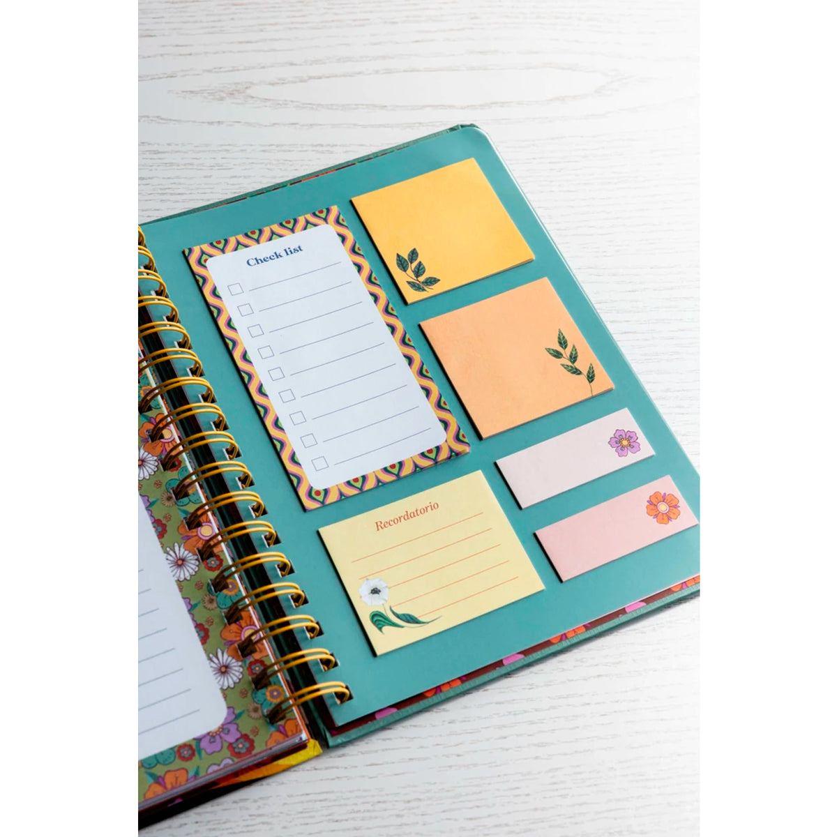 Agenda Anual Semanal 2027 - María Hesse
