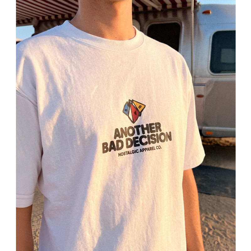 Camiseta Nostalgic Apparel - "Another Bad Decision"