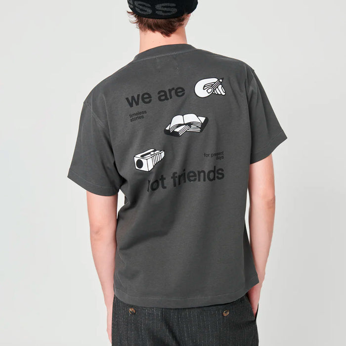 Camiseta We Are Not Friends - Creative Timeless