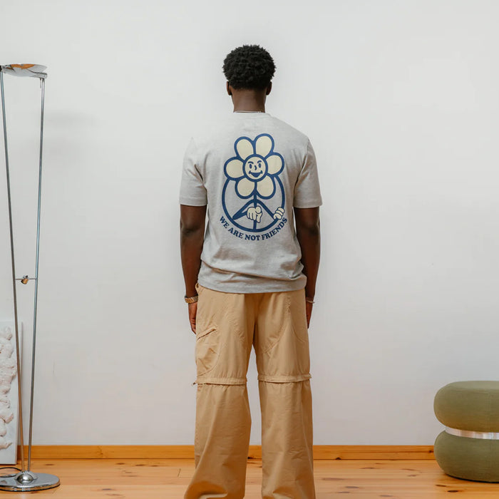 Camiseta We Are Not Friends - Daisy Logo Marine