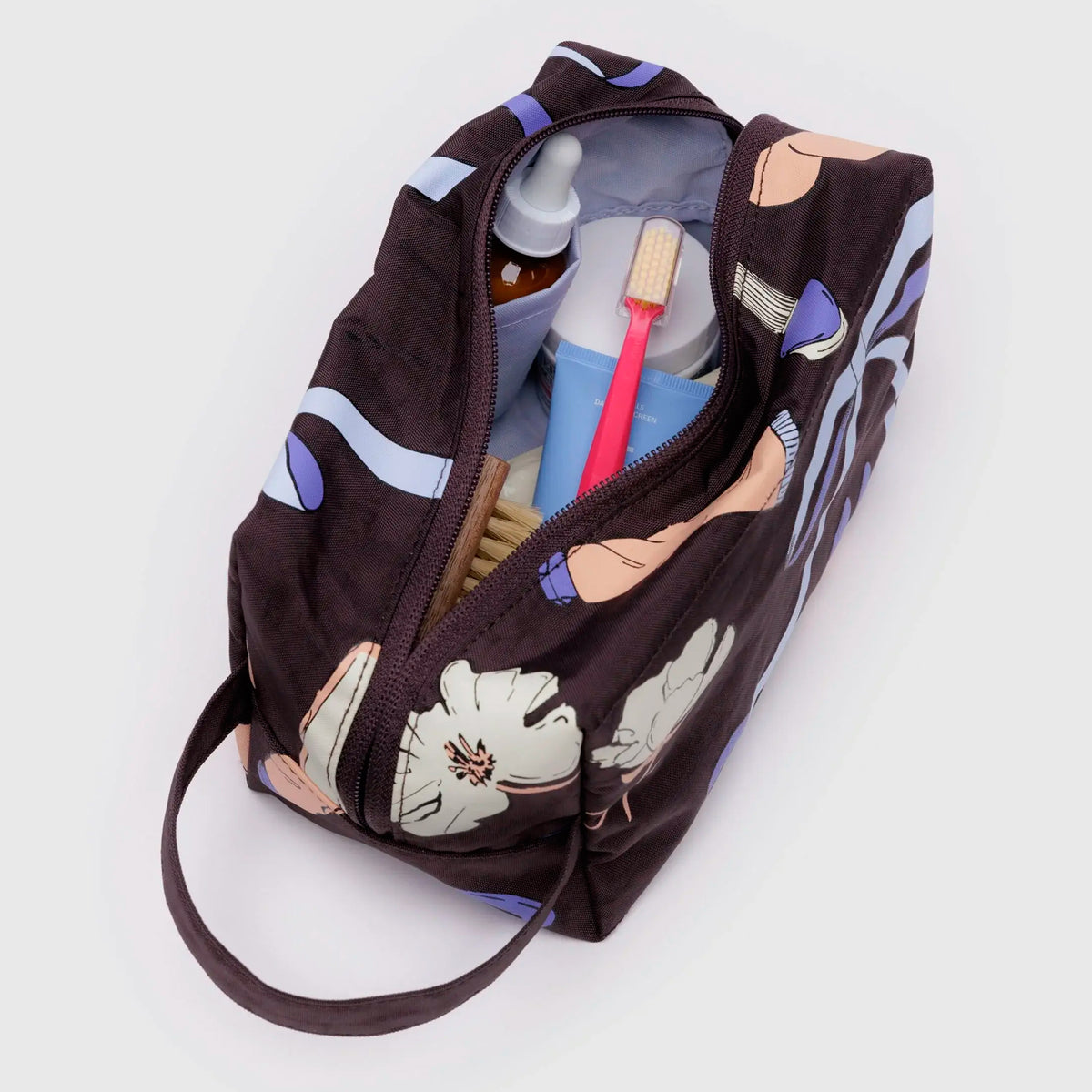 Neceser Baggu - Get Ready With Me