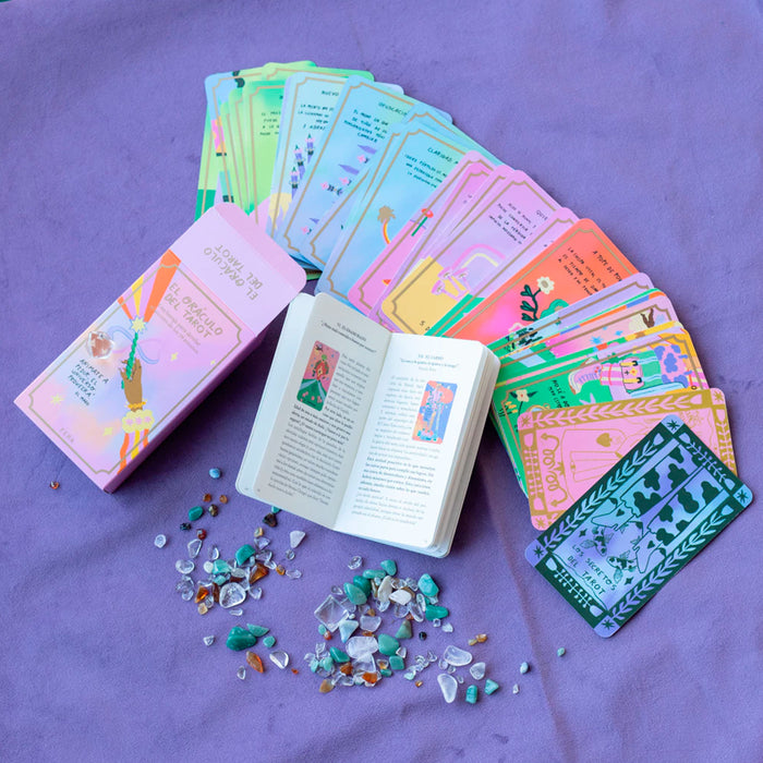 "Oráculo Del Tarot" de Mara Parra