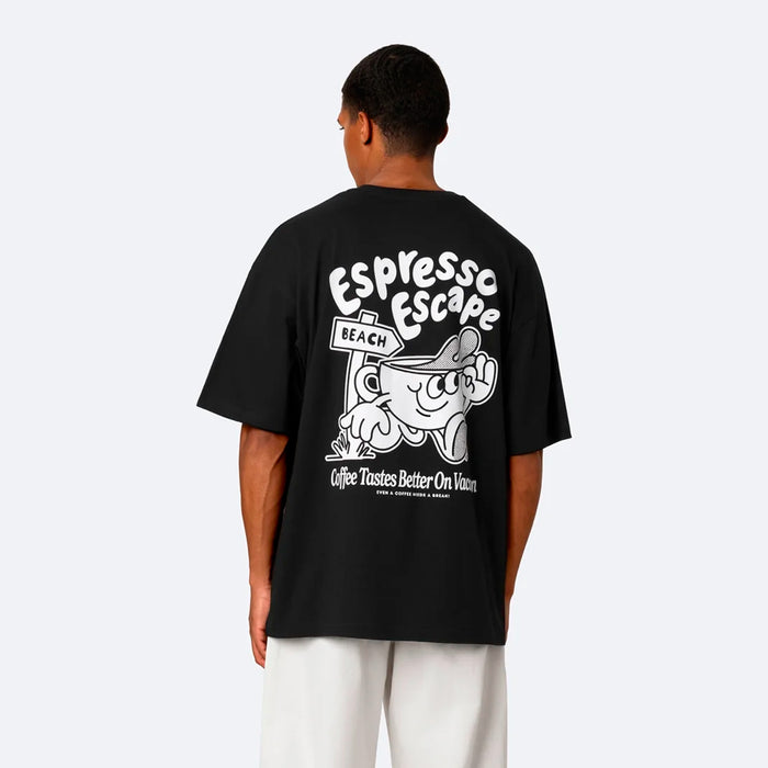 Camiseta On Vacation Club - Espresso Escape ☕