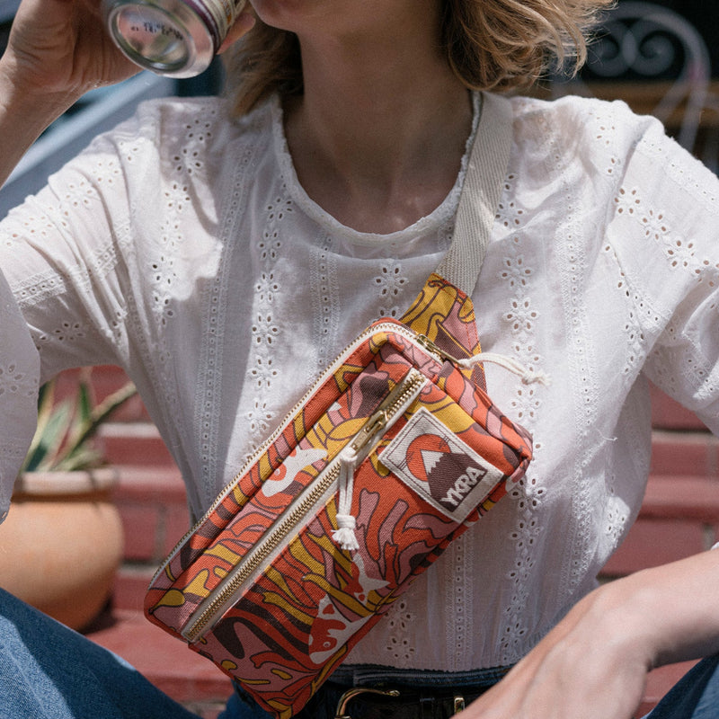 Riñonera Ykra - Fanny Pack Trippy Fish Naranja