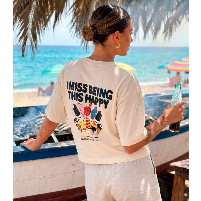 Camiseta Nostalgic Apparel - "I miss being this happy" Cropped 🍦