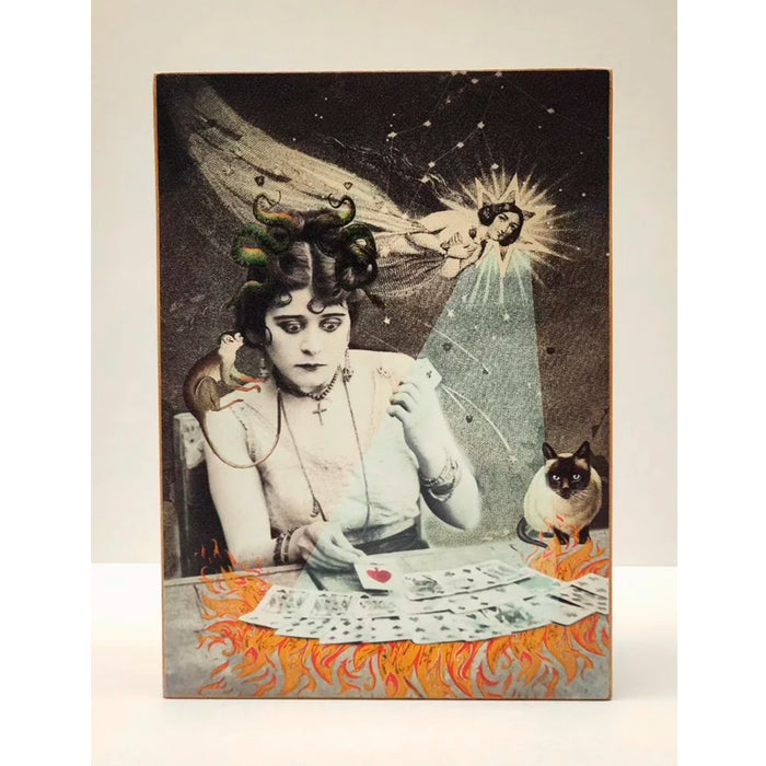Caja de luz A4 - "La Tarotista" de El Lucernario