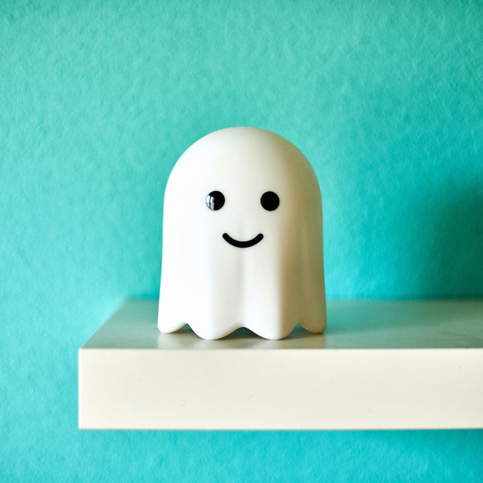 Luz de noche - Bú, el fantasma que te quita el miedo