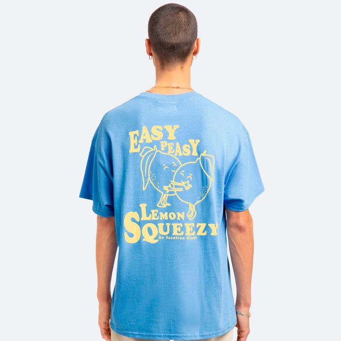 Camiseta On Vacation Club - Lemon Squeezy