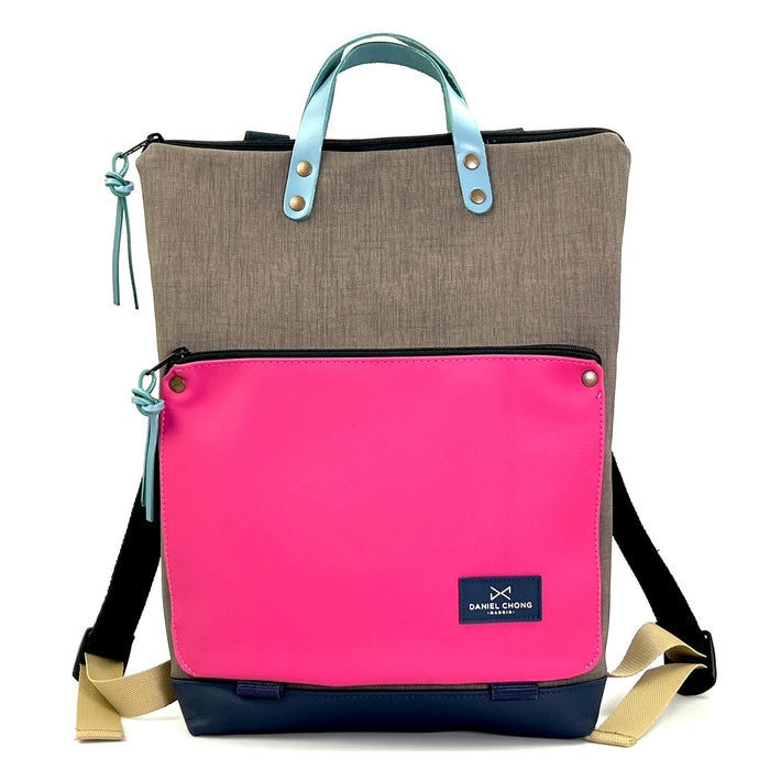 Mochila Book Holder Impermeable con bolsillo extra Daniel Chong - Gris con bolsillo fucsia
