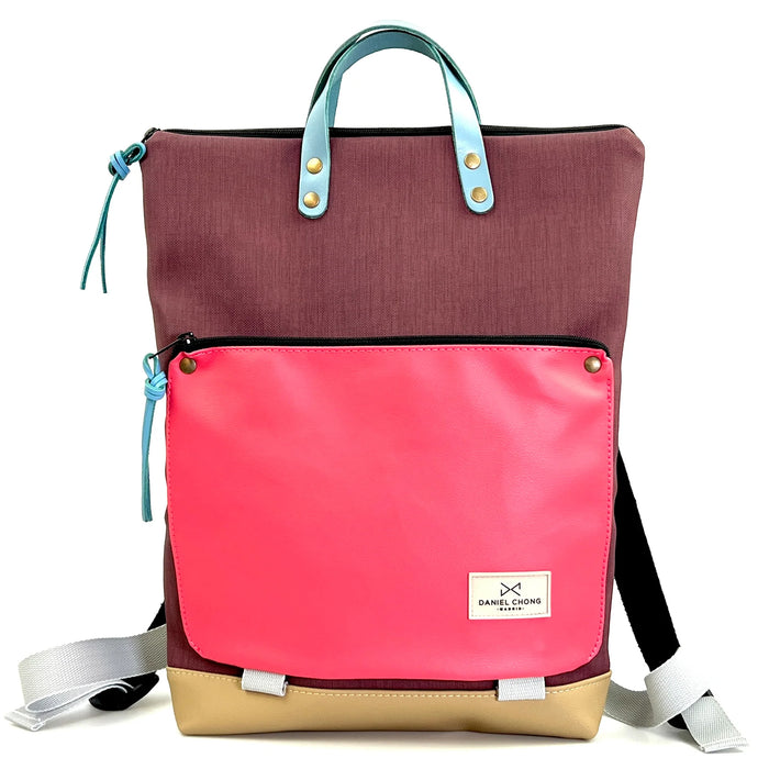 Mochila Book Holder Impermeable con bolsillo extra Daniel Chong - Color vino con bolsillo fucsia