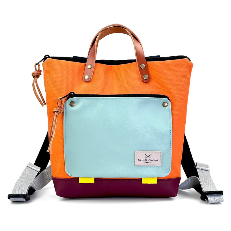 Mochila Mini Book Holder Cuadrada Impermeable con bolsillo extra Daniel Chong - Naranja con bolsillo menta