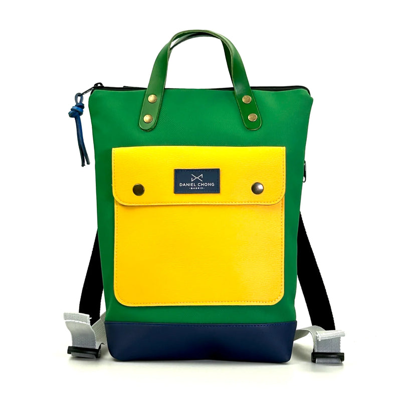 Mochila Mini Solapa con bolsillo extra Daniel Chong - Verde con bolsillo amarillo