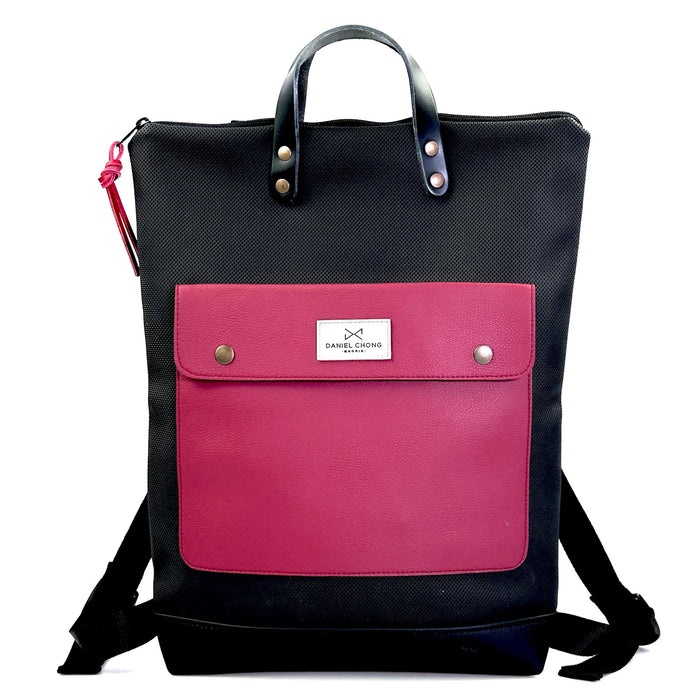 Mochila Slim Solapa Impermeable con bolsillo extra Daniel Chong - Negra con bolsillo color vino