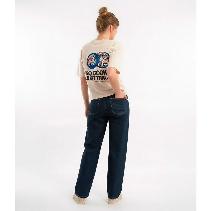 Camiseta Nostalgic Apparel - "No Cookies, Just Trauma" 🥨🍪
