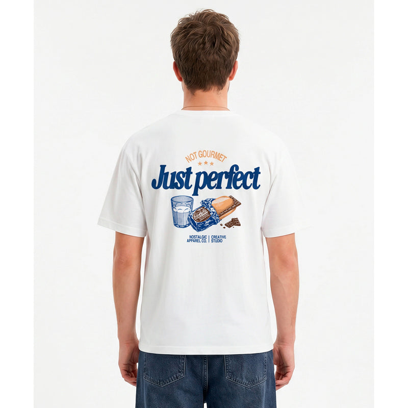 Camiseta Nostalgic Apparel - "Not Gourmet, Just Perfect" 🍫🥖
