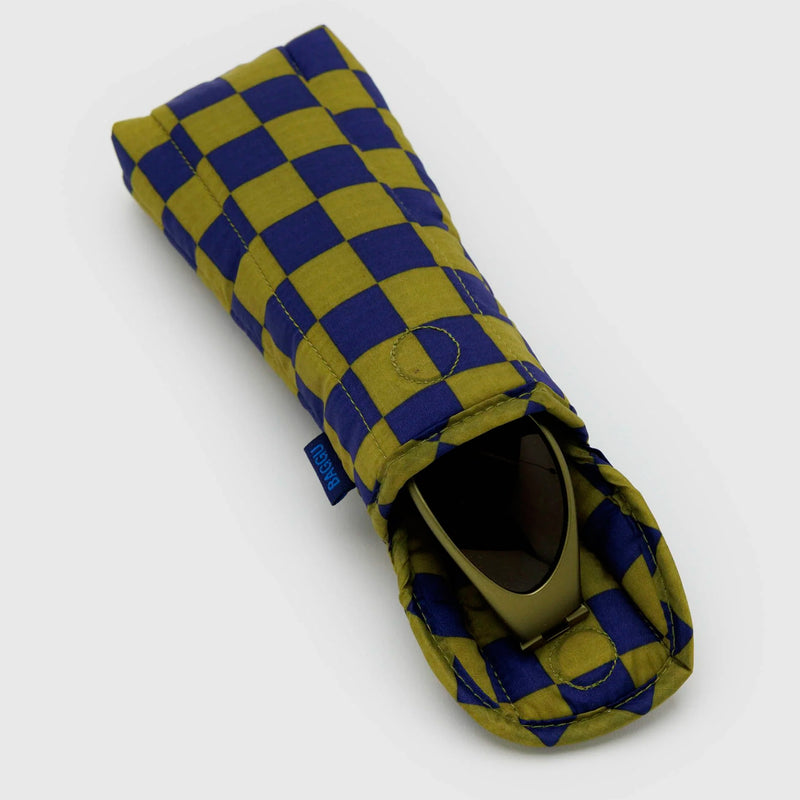 Funda de gafas acolchada Baggu - Pear Navy Check