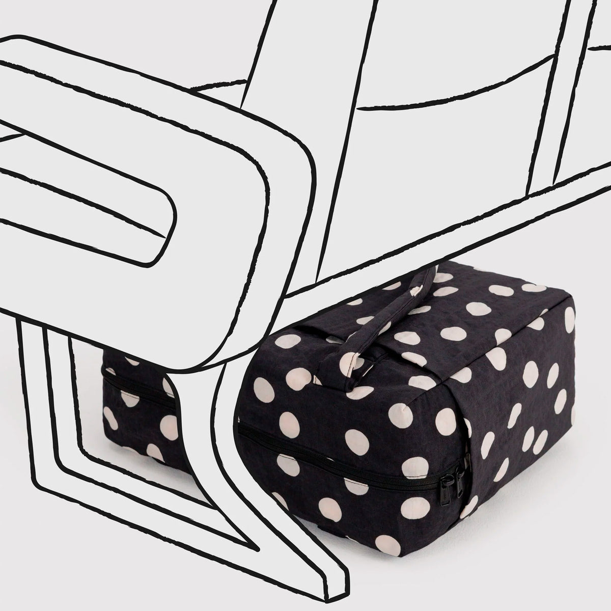 Bolso Nube Carry-On Baggu - Black and Cream Polka Dot