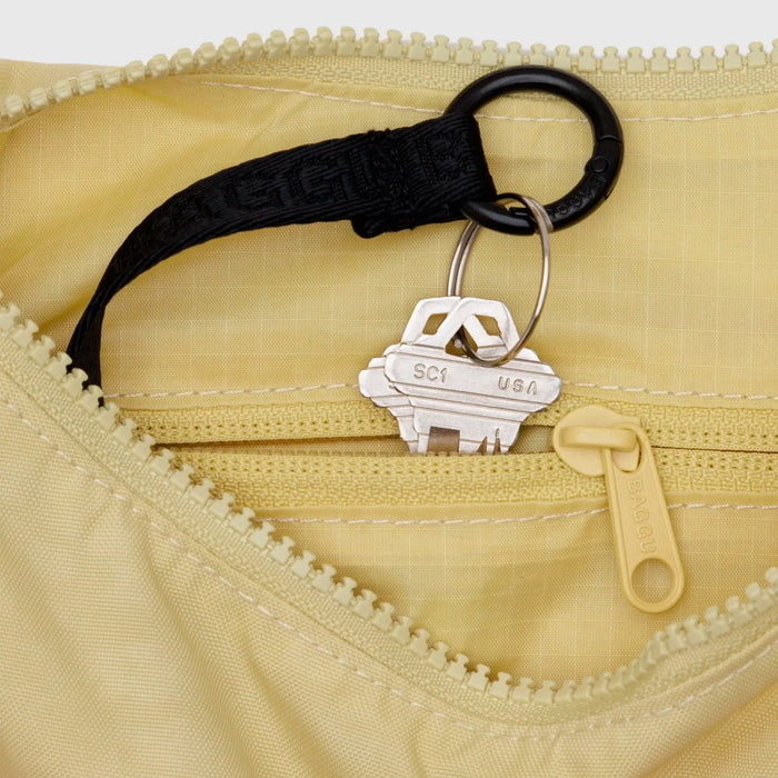 Bolso Mini media luna Baggu - Butter