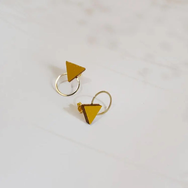 Pendientes - Small Studs Triangle Mustard