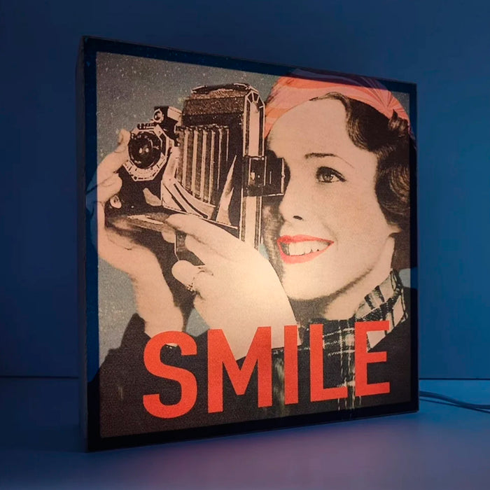 Caja de luz - "Smile II" de El Lucernario