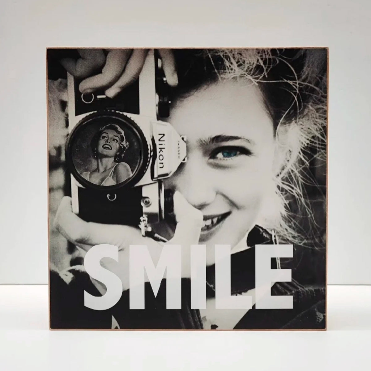Caja de luz - "Smile III" de El Lucernario