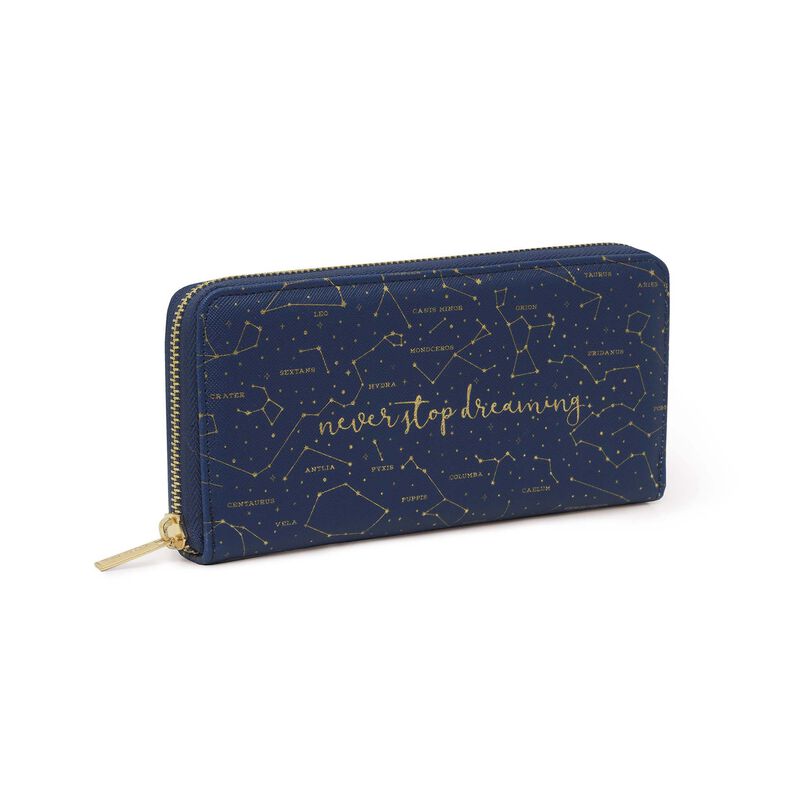 Cartera - "Never stop dreaming"