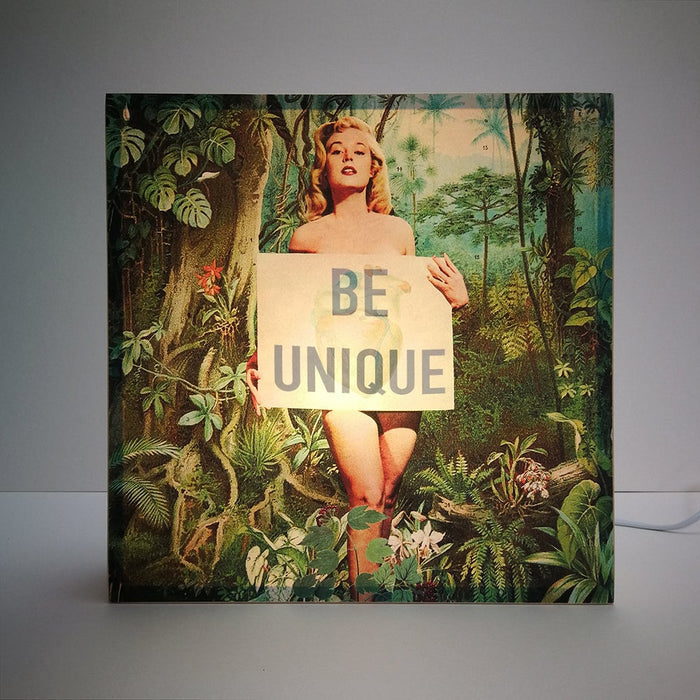 Caja de luz - "Be Unique" de El Lucernario