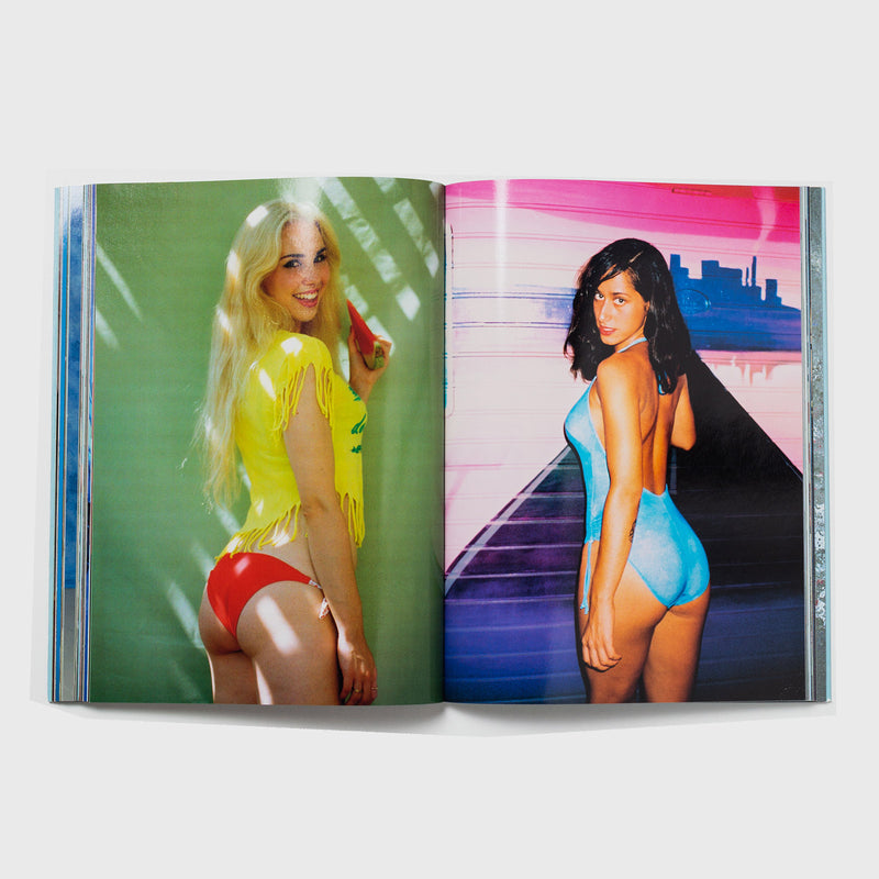 Libro - "Favorite Girl" de Ramiro E.