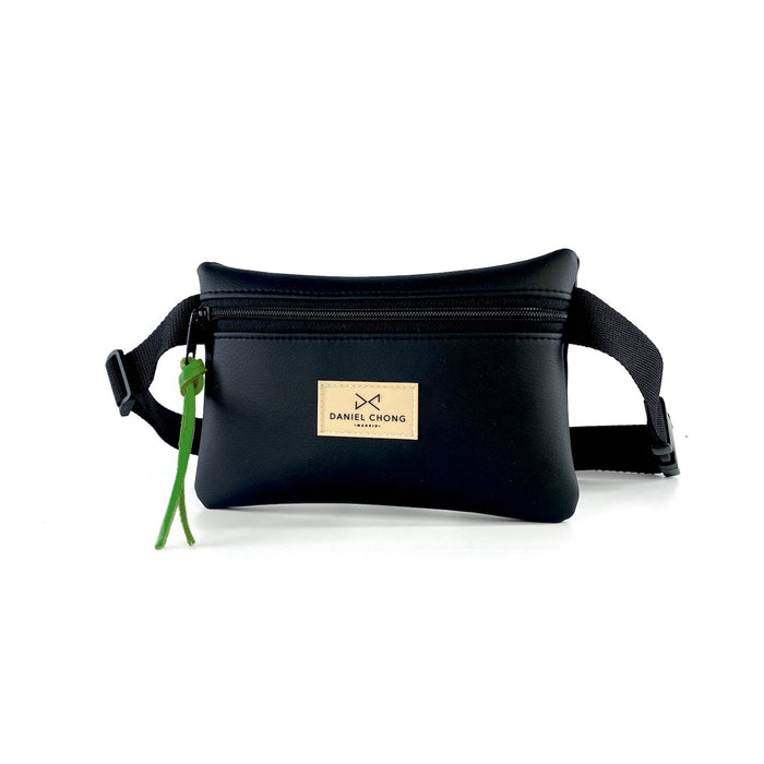 Riñonera impermeable Daniel Chong - Negra con detalle verde
