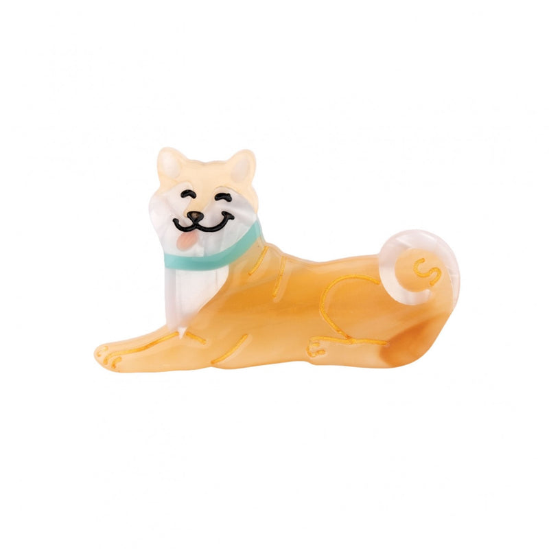Pasador para el pelo en forma de perro shiba inu tumbado con collar azul