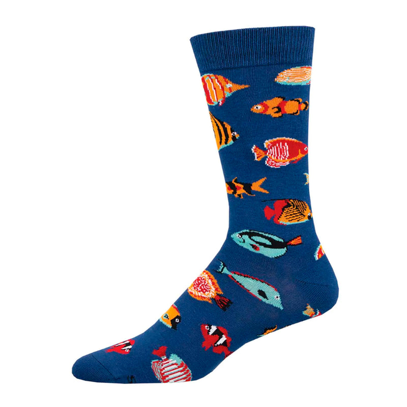 Calcetines de fondo azul con estampado de peces del trópico. Con puntera talón y remate en color azul.