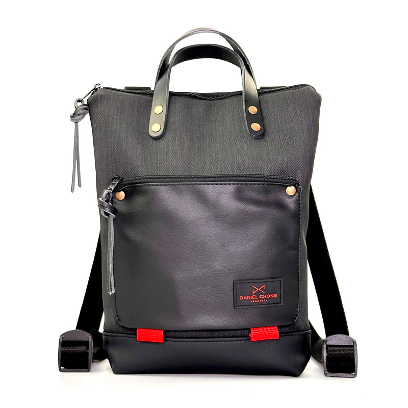 Mochila Mini Book Holder Impermeable con bolsillo extra Daniel Chong - Negro