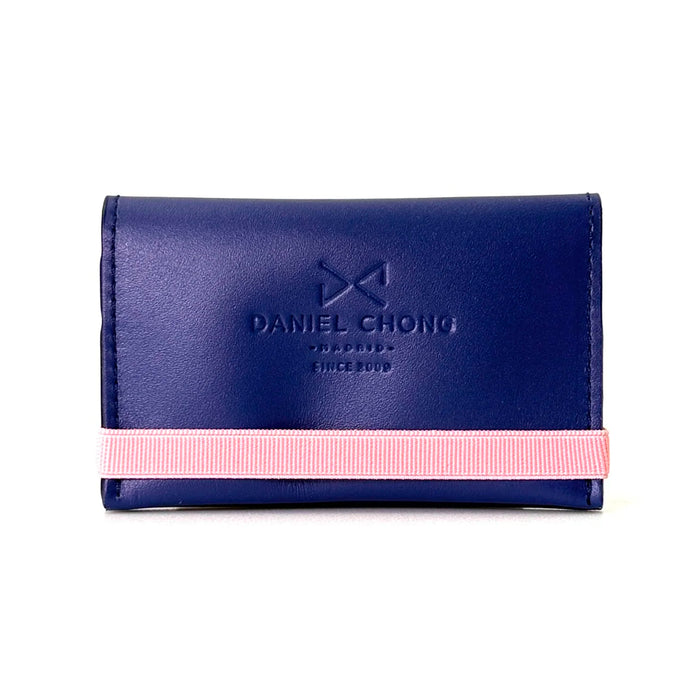 Tarjetero con goma de Daniel Chong - Azul Klein