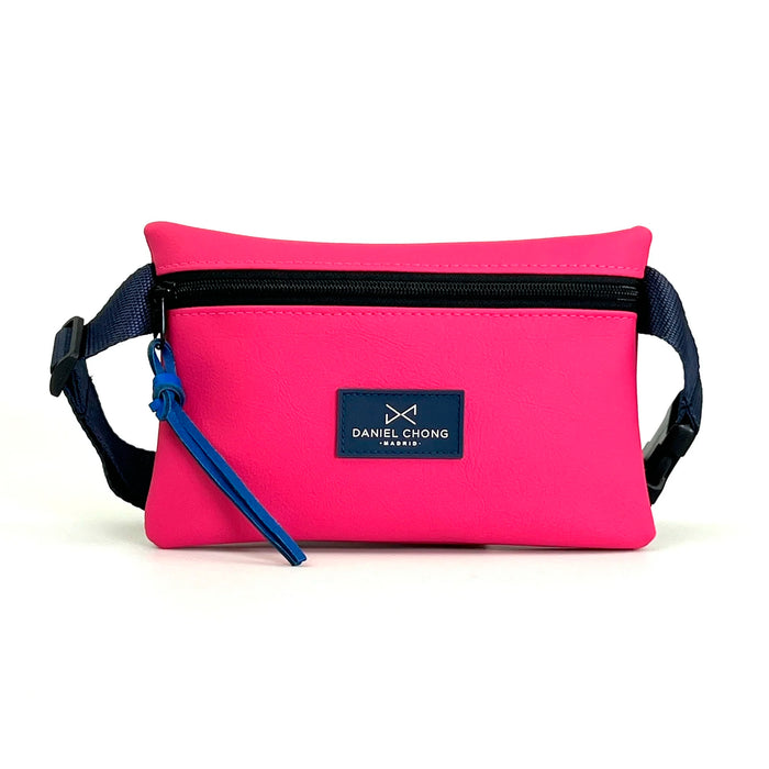 Riñonera impermeable Daniel Chong - Fucsia con detalle azul