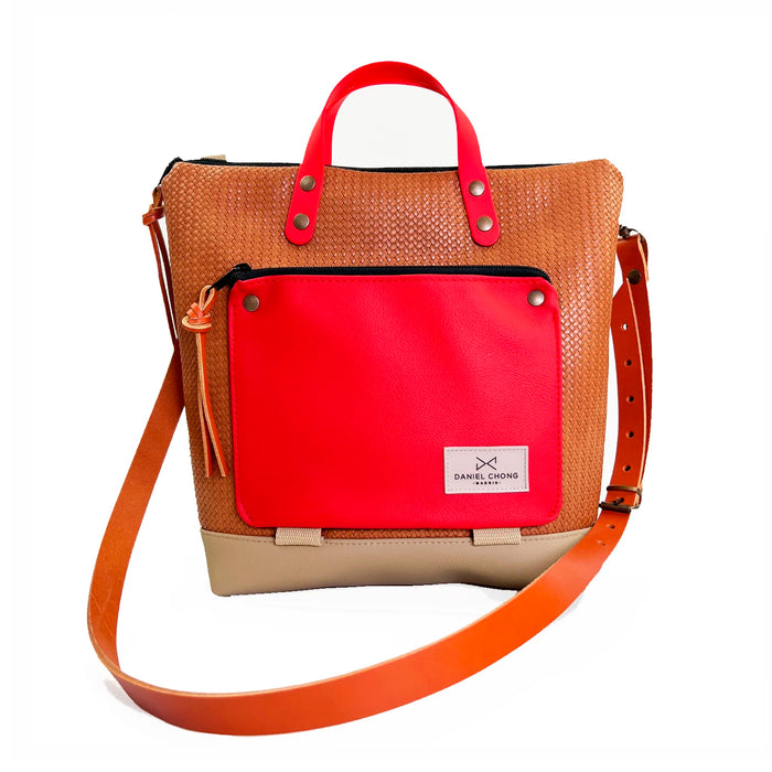 Bandolera Book Holder Cuadrada Impermeable con bolsillo extra Daniel Chong - Marrón con bolsillo rojo