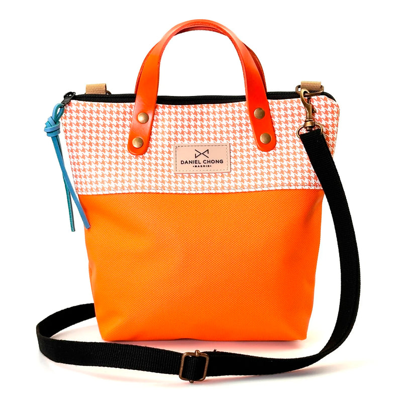 Bandolera mini impermeable con asas Daniel Chong - Asas naranja cuerpo pata de gallo y naranja