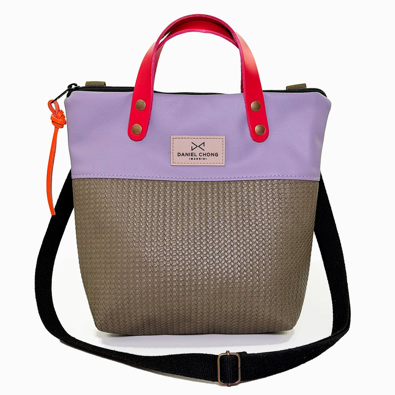 Bandolera mini impermeable con asas Daniel Chong - Asas fucsia cuerpo lila y gris