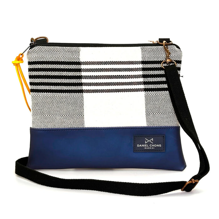 Bandolera mini cuadrada loneta Daniel Chong - Rayas con base azul