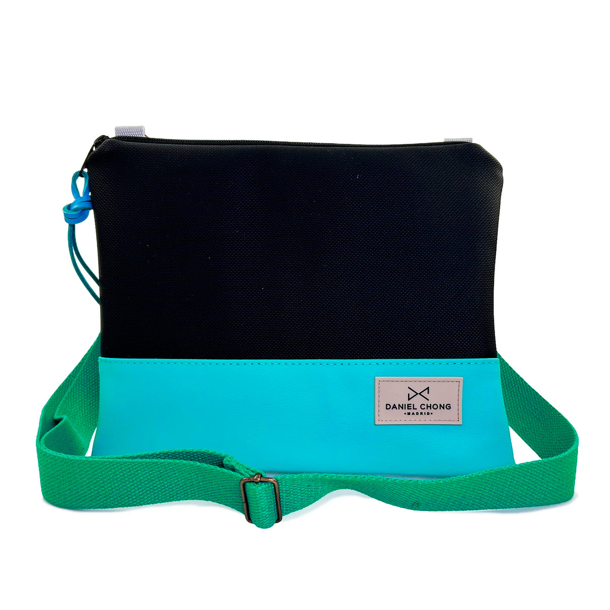 Bandolera mini cuadrada impermeable Daniel Chong - Negro con base azul