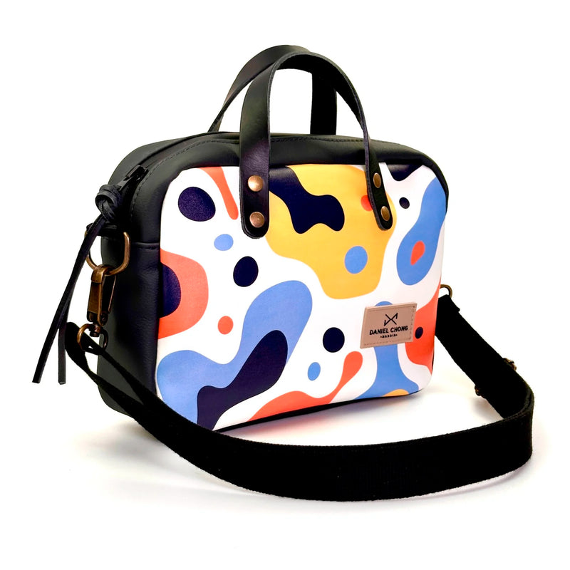 Bandolera Urban Box con asas impermeable Daniel Chong - Abstract y negro